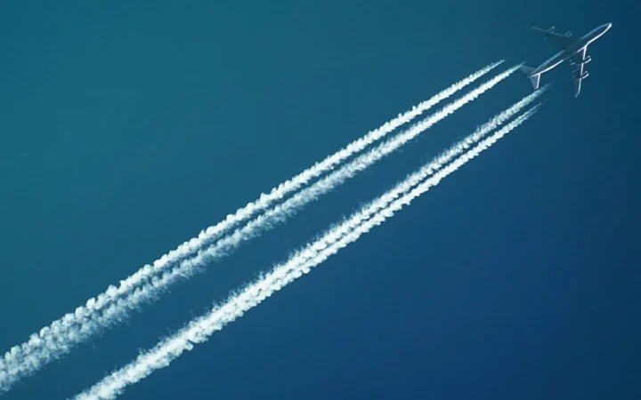 Adevăratul Motiv pentru Care Avionul Prezidențial Spartan nu a Putut Ateriza la București: Explicațiile Ministrului Apărării