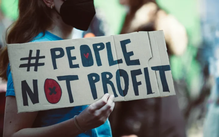 Sindicatele avertizează: Reducerile salariale pun spitalele în pericol, greva generală în Sănătate este iminentă