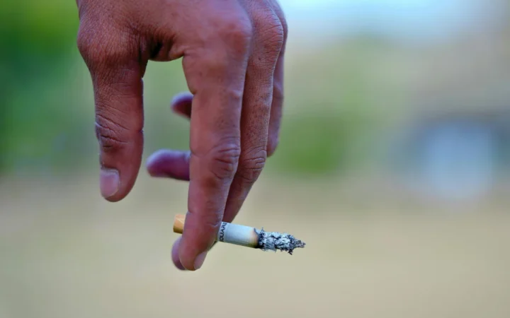 Fumatul provoacă peste 7 milioane de decese anual și îți schimbă personalitatea: Ce arată studiile despre efectele psihice ale tutunului