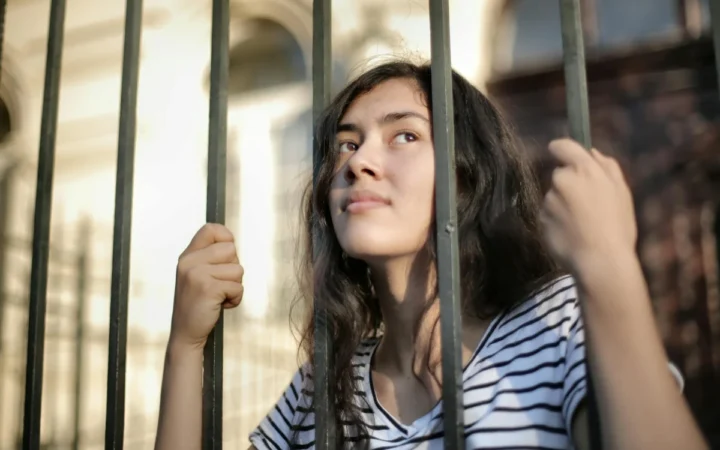 Dispariție misterioasă în Franța: Marinela, adolescenta de 14 ani, căutată cu disperare de familie și autorități