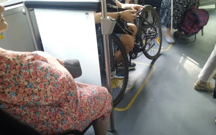 Extinderea rețelelor de transport public, soluția orașelor mari din România pentru reducerea traficului