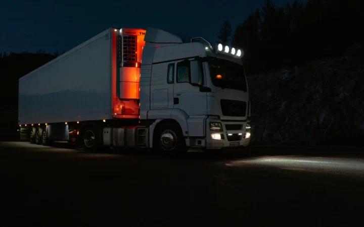 Blocaj total pe Autostrada Soarelui: Două autotrenuri blocate, trafic deviat spre litoral!