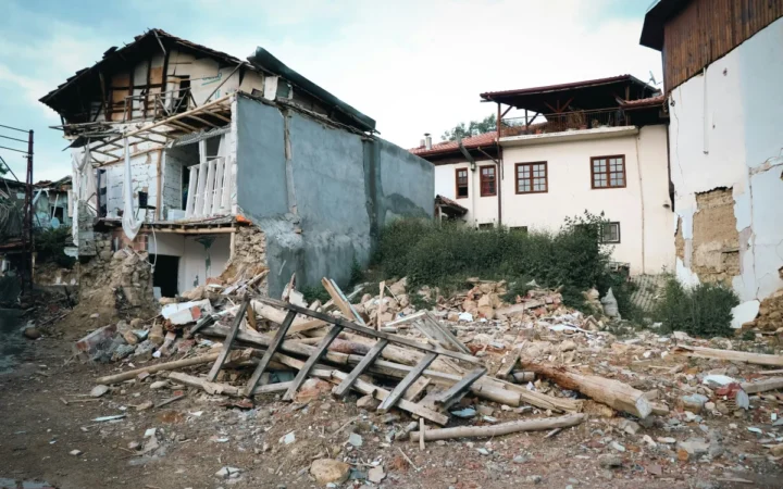 Cutremur puternic la 122,8 km adâncime în Vrancea, resimțit în Buzău și alte orașe apropiate