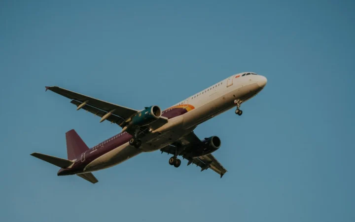 Europa, în pragul unei crize: Zborurile de vacanță amenințate de penuria de combustibil!