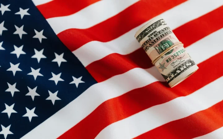 Un an de tarife impuse de Trump: Cum a schimbat conflictul comercial cu China economia lumii