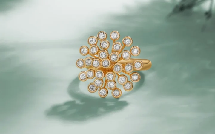 Cea mai rară comoară: Diamantul albastru-verde de 5,5 carate, vândut la Geneva pentru o sumă record
