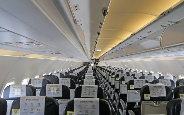 Bagajele de mână, sub cheie la bord? Companiile aeriene iau în calcul o schimbare radicală pentru siguranța pasagerilor