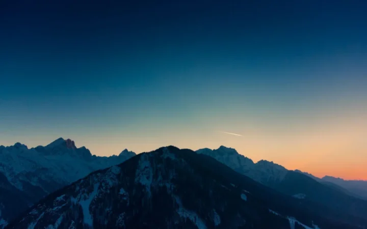Supraviețuire la limită pe Everest: Povestea incredibilă a alpinistului nepalez blocat o săptămână în ghețurile morții