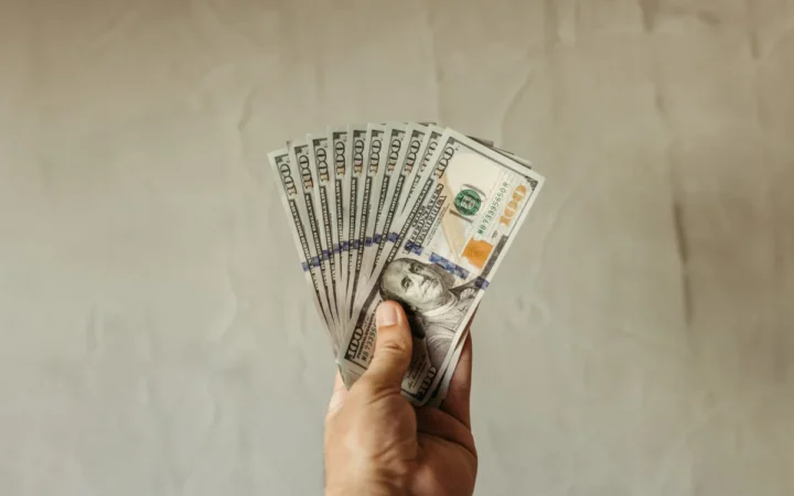 ANAF descoperă peste 540 de milioane de lei nedeclarați la persoane fizice în urma a peste 1.100 de controale
