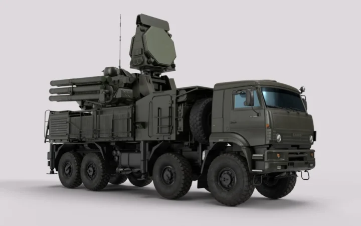 Militari greci salvează rafinăriile din Yanbu: Atac cu rachete balistice din Yemen dejucat în Arabia Saudită