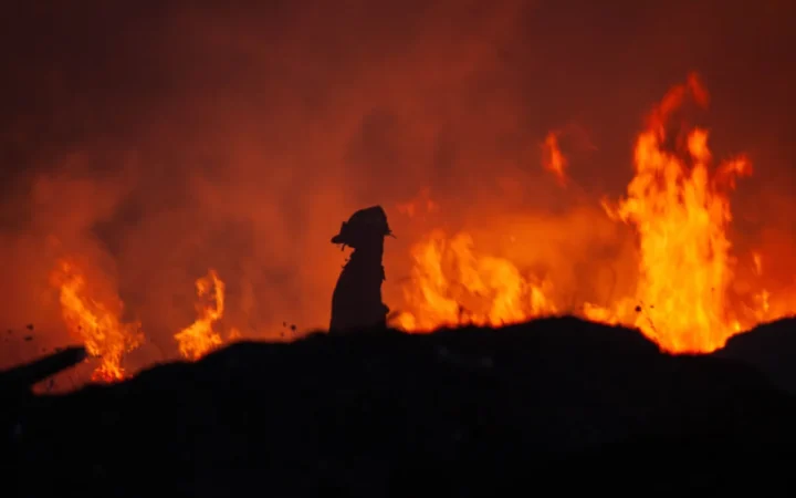MAE avertizează românii din Valencia: Cod roșu de incendii de vegetație, risc extrem confirmat de autoritățile spaniole