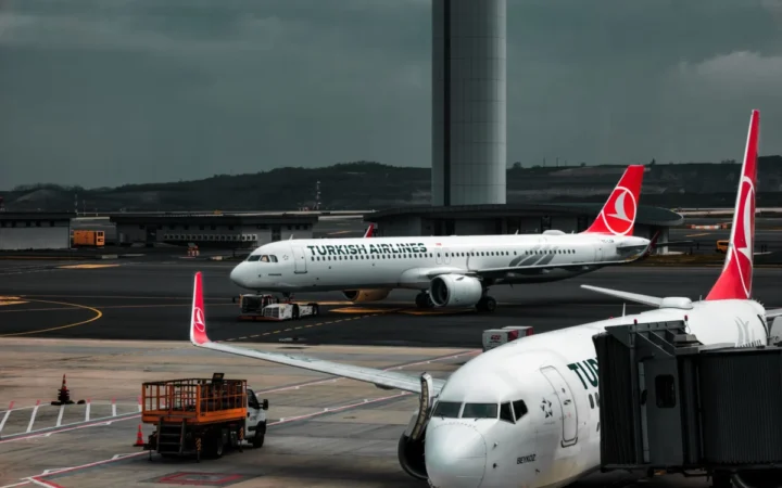 FAA impune inspecții urgente pentru posibile fisuri la sute de avioane Boeing 737 Max
