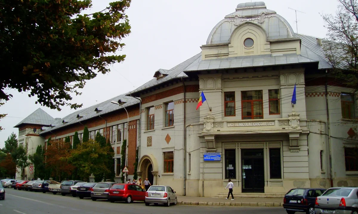 63 de șantiere în București: poliția dirijează traficul lângă școli la ordinul primarului Ciucu